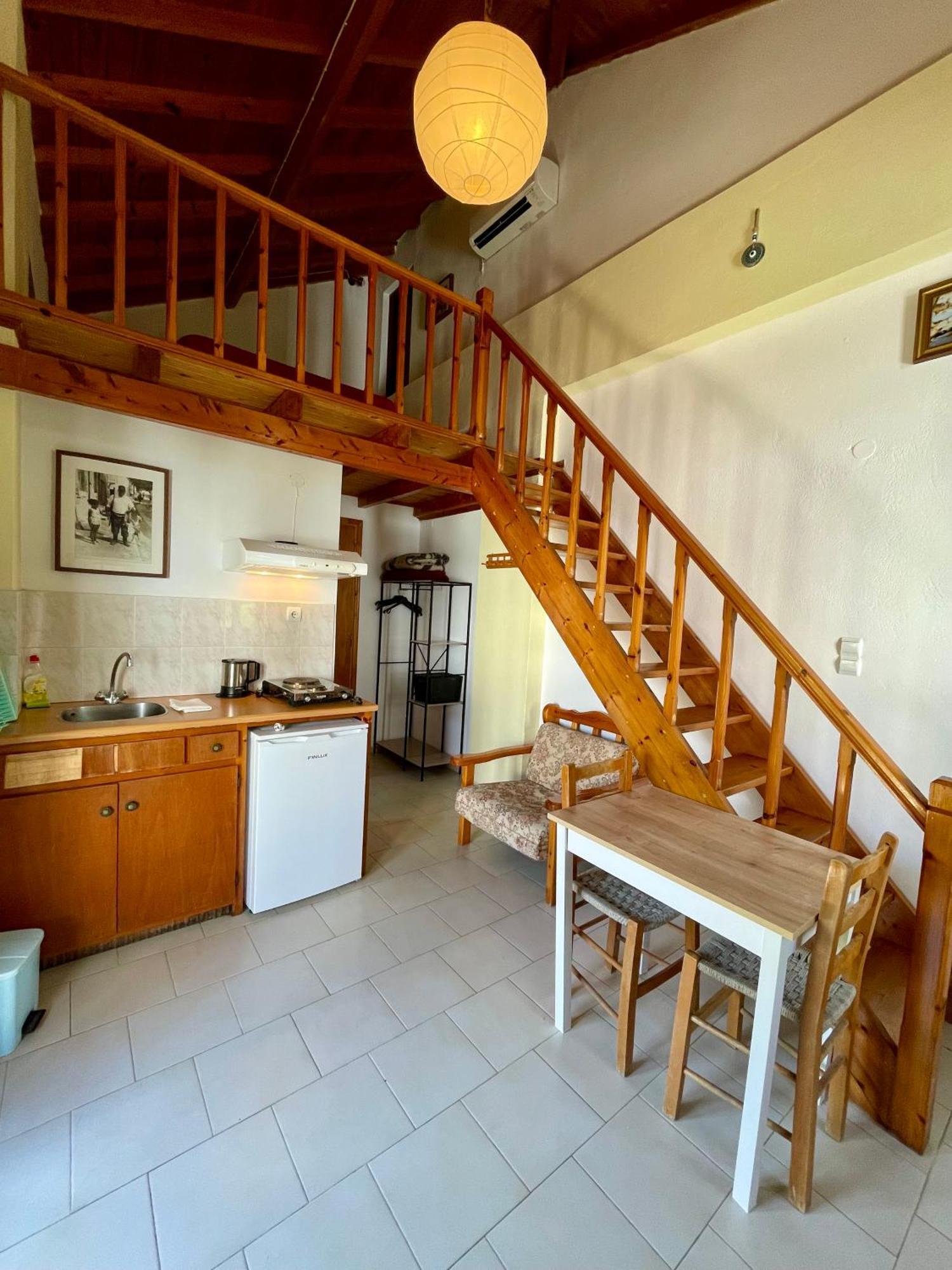 Jimmy'S Place Ormos  Bagian luar foto