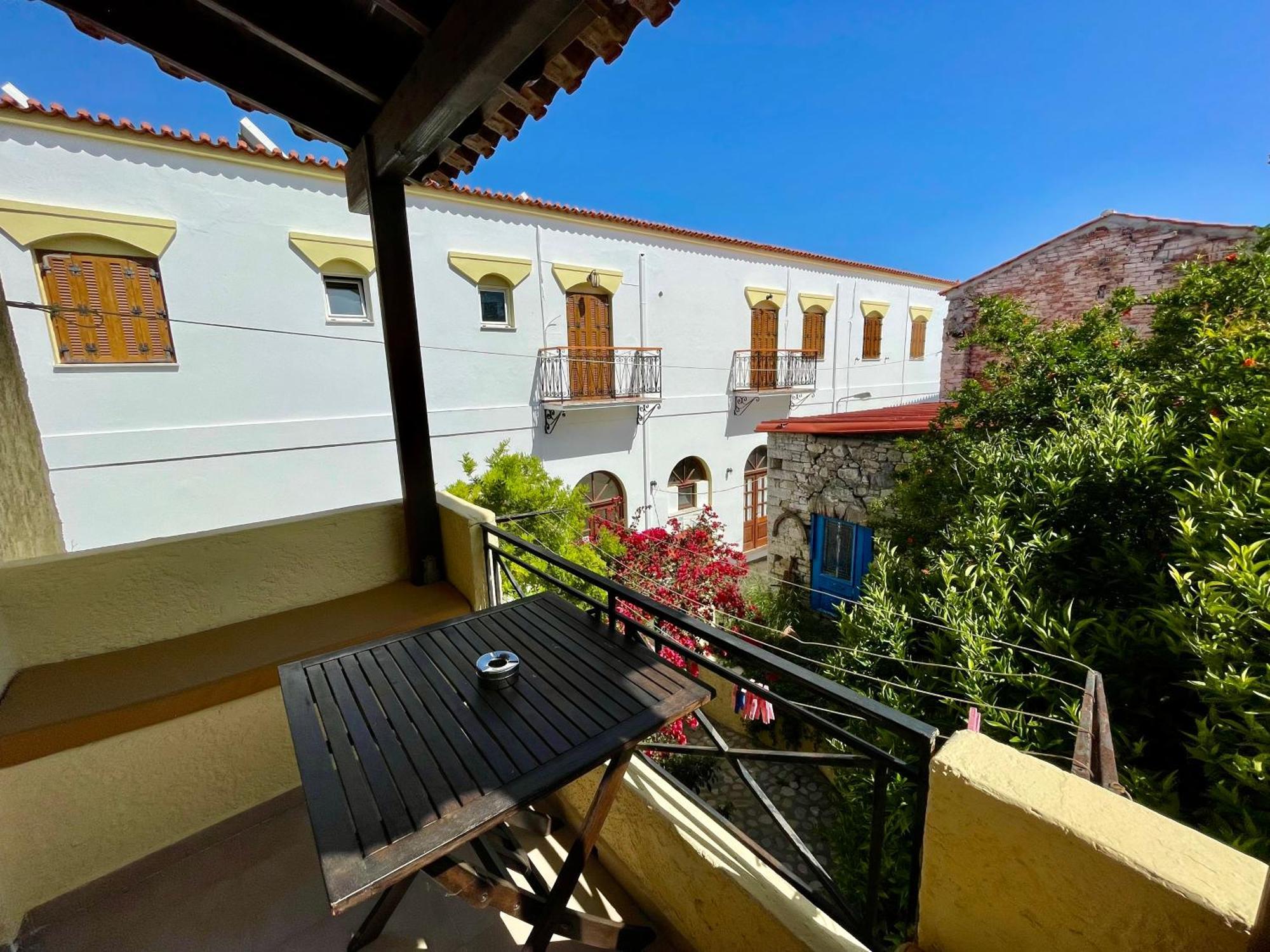 Jimmy'S Place Ormos  Bagian luar foto