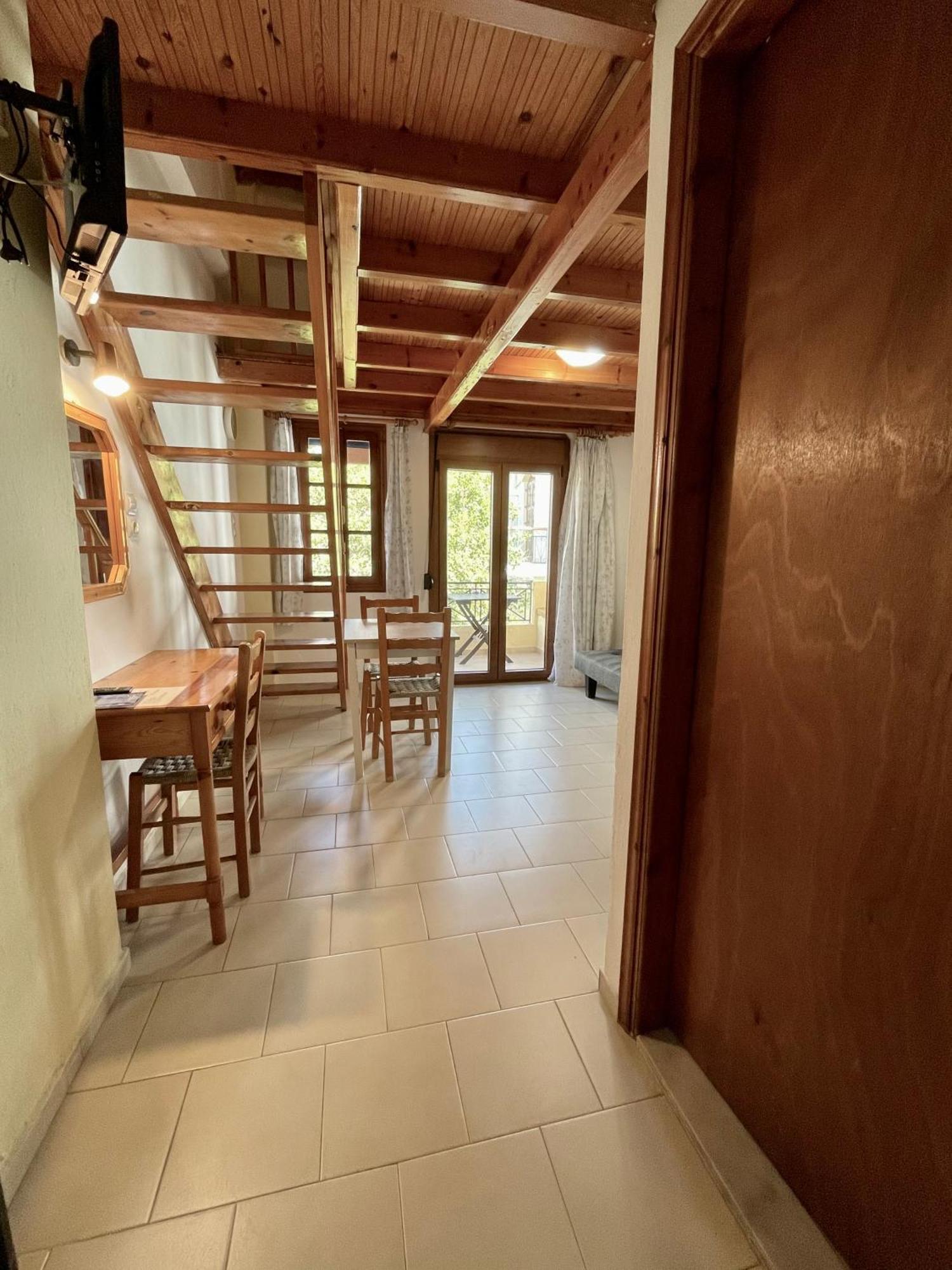 Jimmy'S Place Ormos  Bagian luar foto