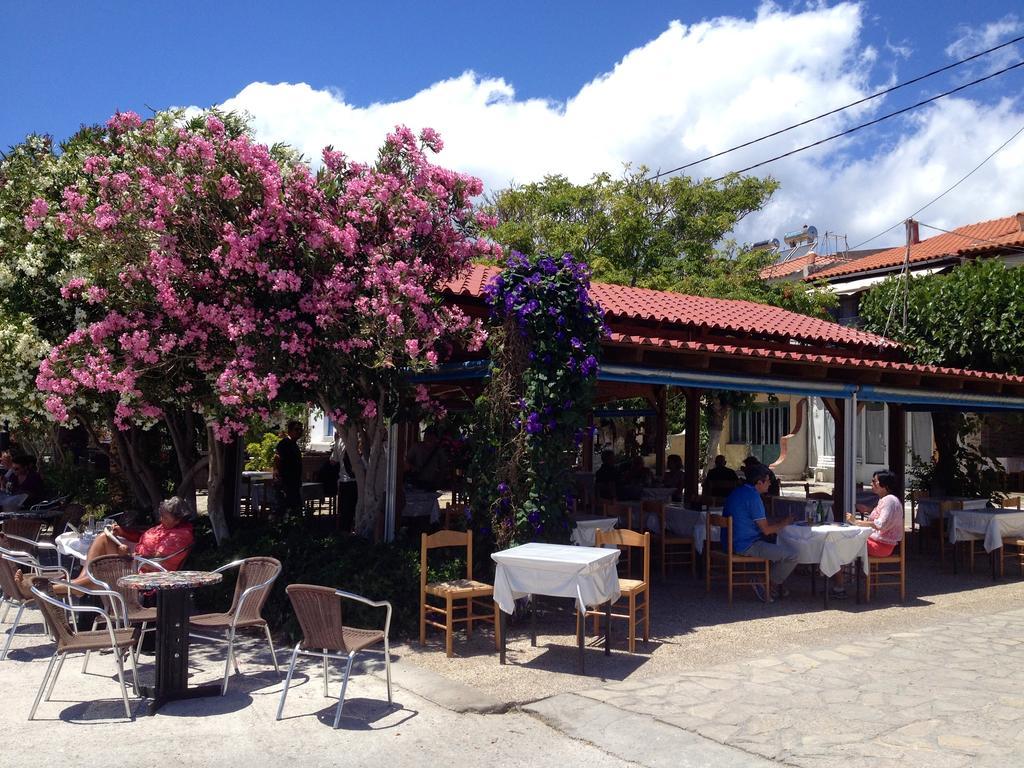 Jimmy'S Place Ormos  Bagian luar foto