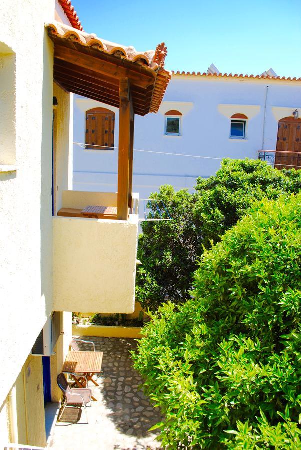 Jimmy'S Place Ormos  Bagian luar foto